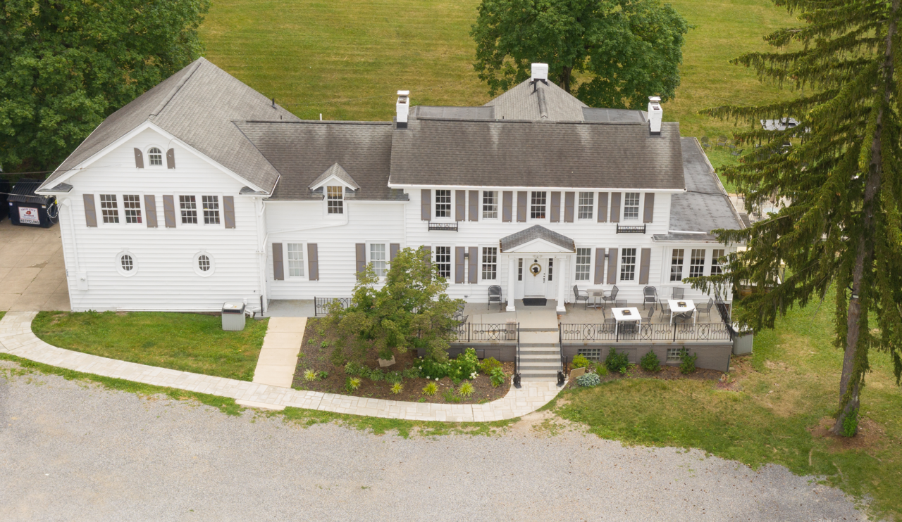 Home Black Dog Wine Company